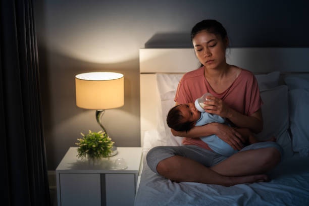 Night Feedings with Formula: A Survival Guide